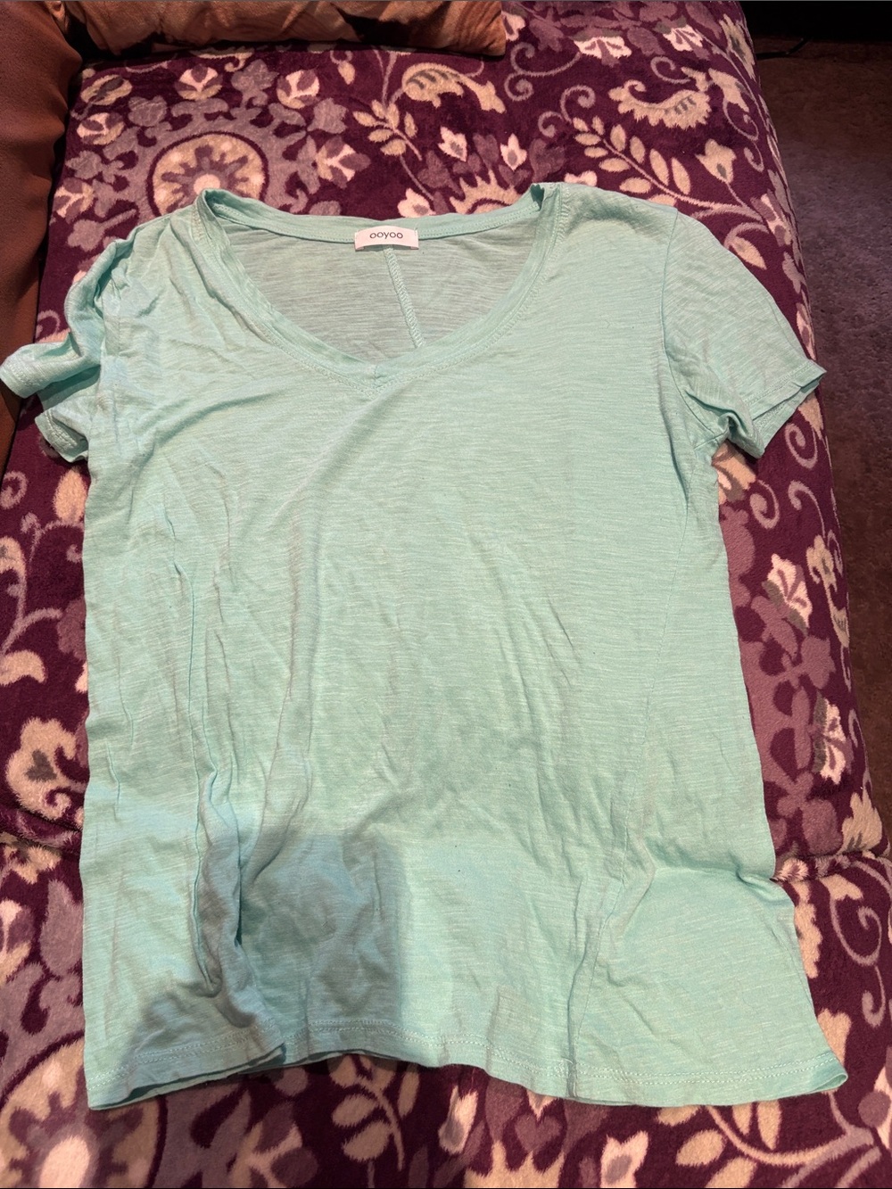 Lightweight Mint Green V-Neck Short Sleeve Tee